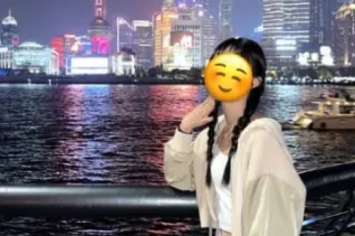 徐汇区最浪漫的梧桐树下 💗 刷爆朋友圈的复古黑胶音乐咖啡馆 ☕