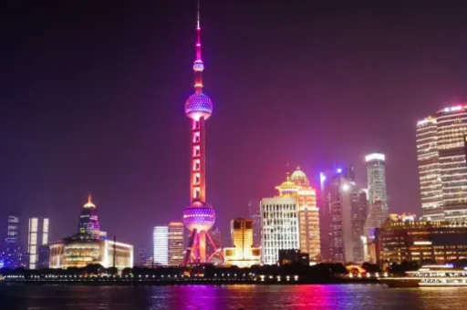 上海老字号小吃寻味指南：城隍庙之外的本地人私藏生煎馒头地图